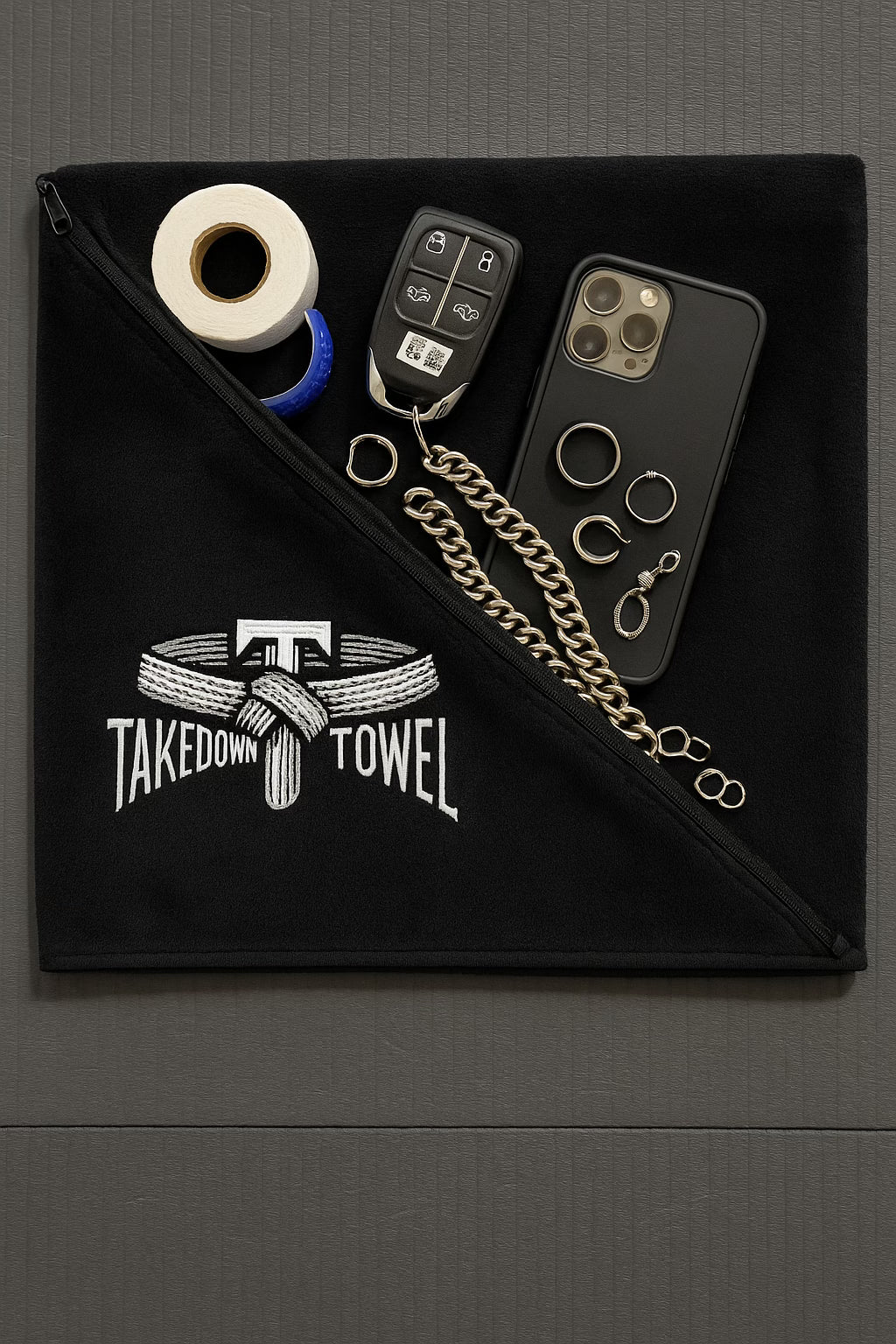 Takedown Towel β Ultra-Absorbent, Anti-Slip, Antimicrobial Gym & Fight Towel with oversized pocket
