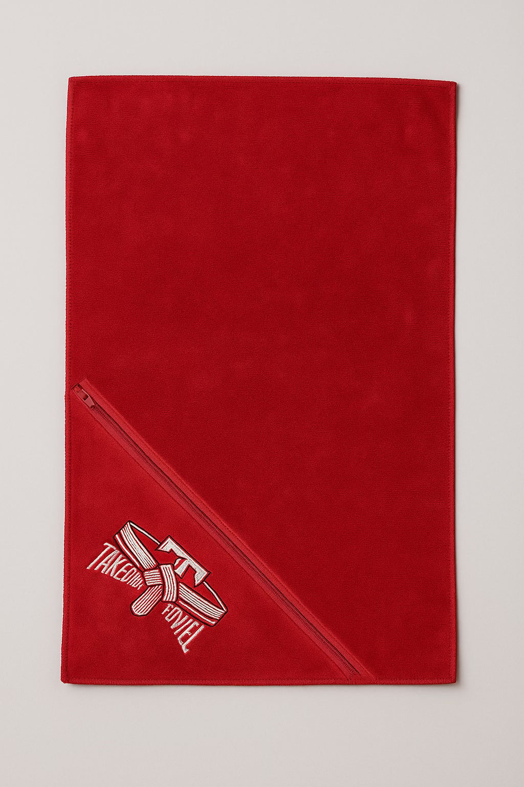 Takedown Towel – Ultra-Absorbent, Anti-Slip, Antimicrobial Gym & Fight Towel with oversized pocket